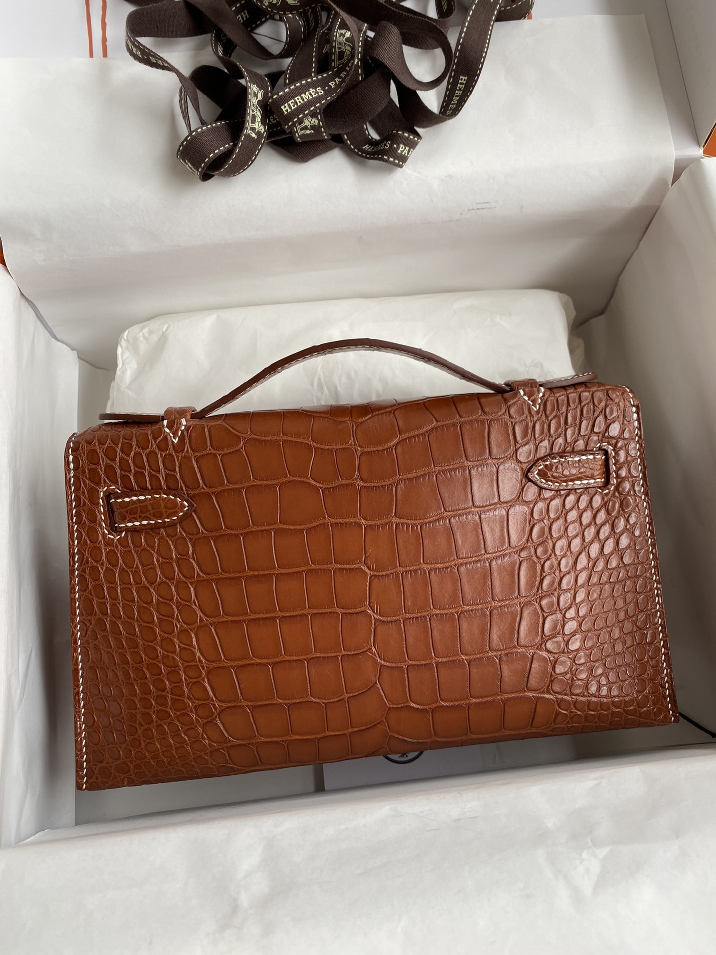 Hermes Mini Kelly Pochette 22cm Bag In Brown Shiny Alligator Leather